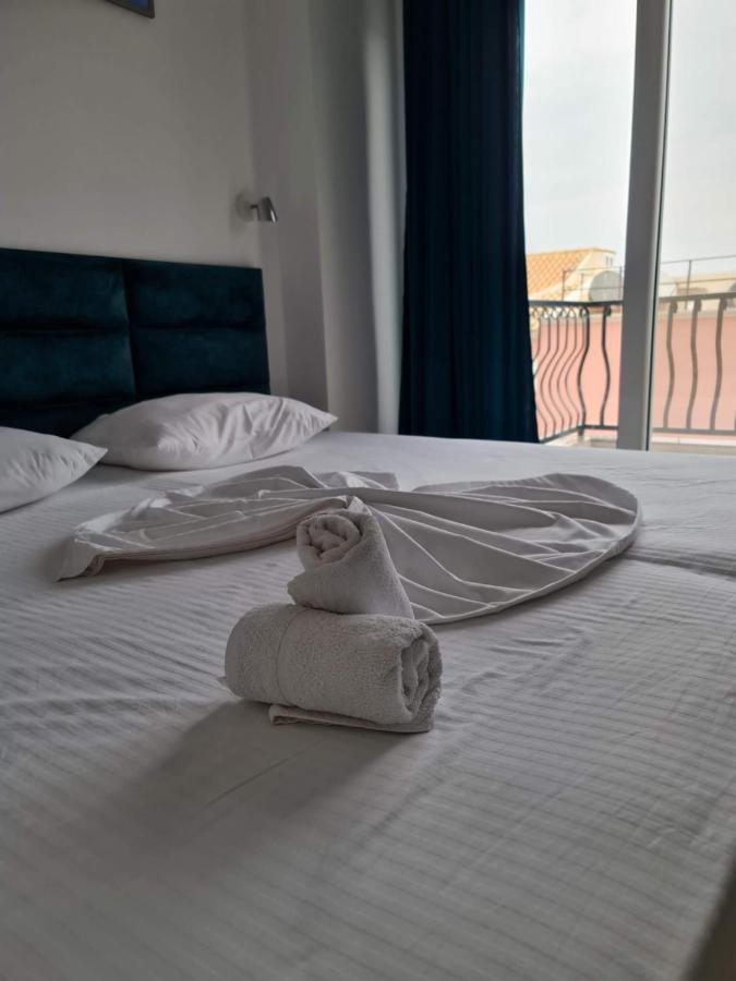 La Luna Hotel Ksamil Eksteriør billede